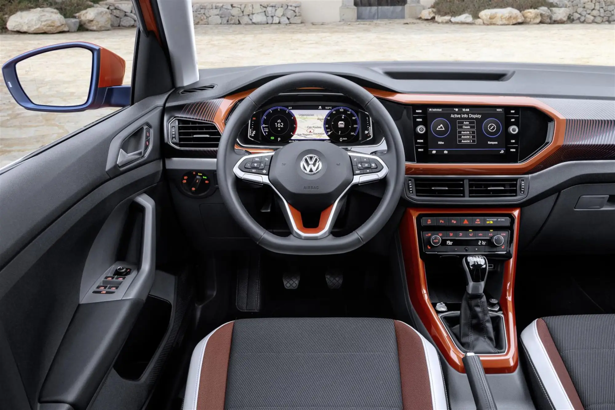 Volkswagen T-Cross  - 16