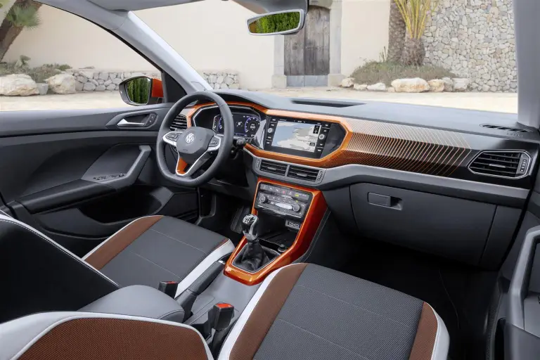 Volkswagen T-Cross  - 18