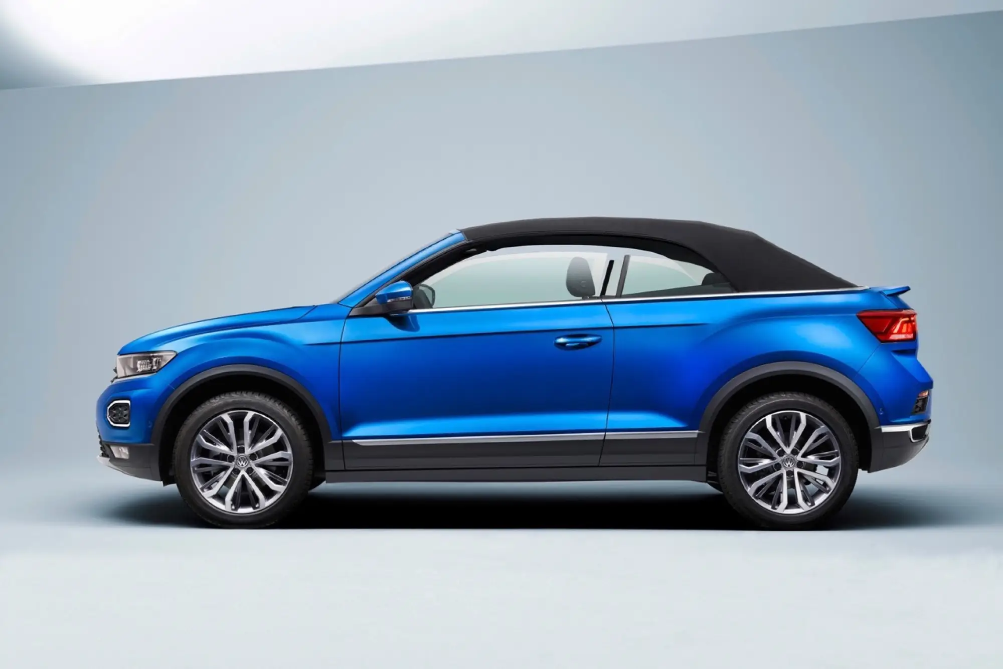 Volkswagen T-Roc cabrio - Foto ufficiali - 39