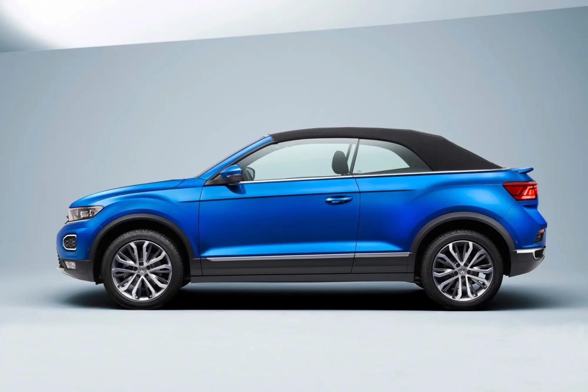 Volkswagen T-Roc cabrio - Foto ufficiali - 40