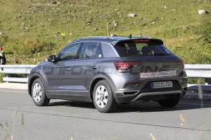 Volkswagen T-Roc e T-Roc R - Foto Spia 10-09-2021