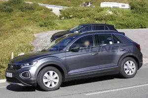 Volkswagen T-Roc e T-Roc R - Foto Spia 10-09-2021