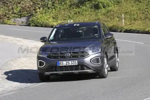 Volkswagen T-Roc e T-Roc R - Foto Spia 10-09-2021