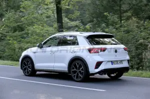 Volkswagen T-Roc e T-Roc R - Foto Spia 10-09-2021