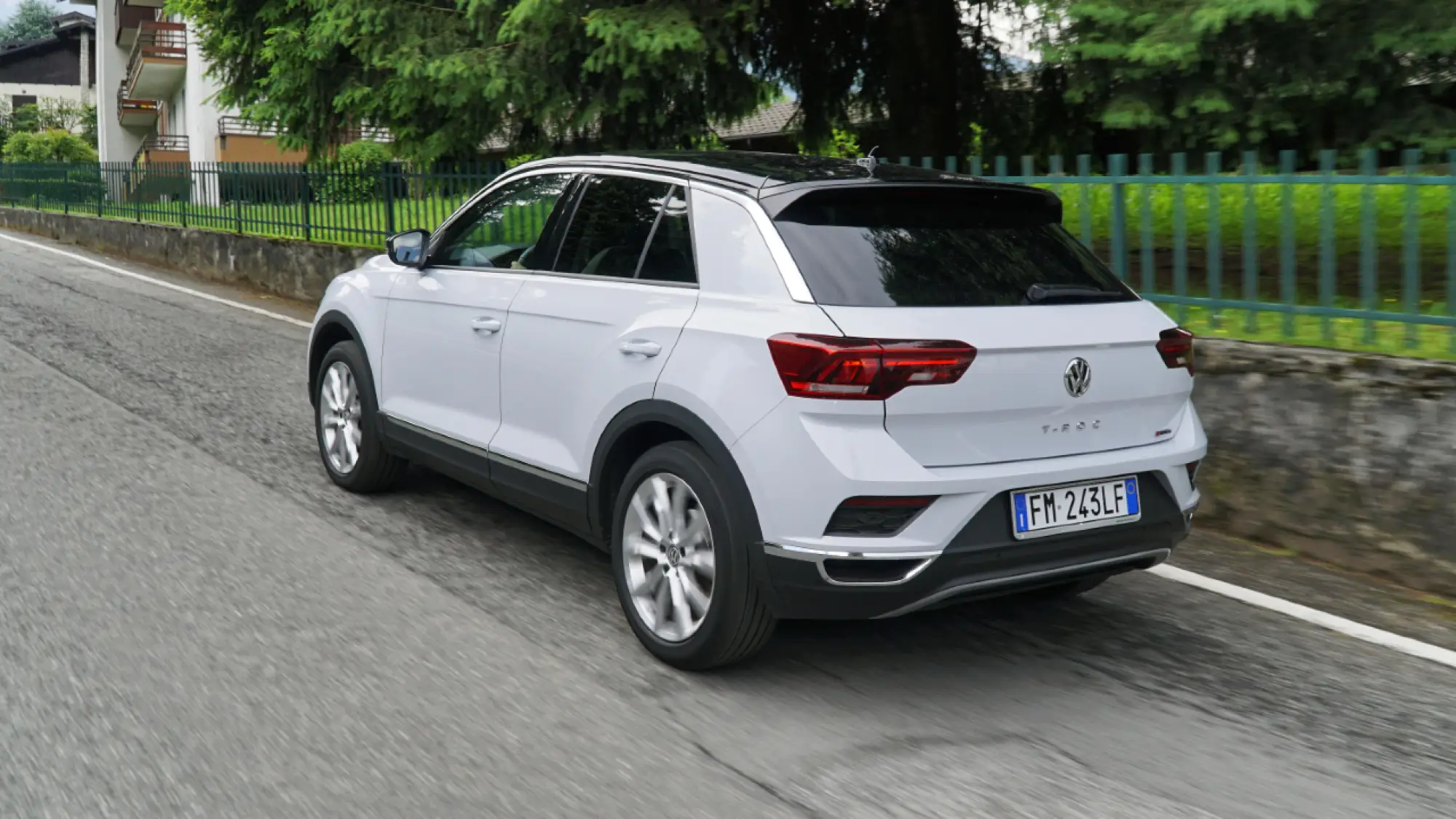 Volkswagen T-Roc Prova su strada 2018 - 20