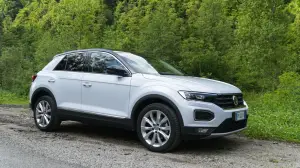 Volkswagen T-Roc Prova su strada 2018 - 38