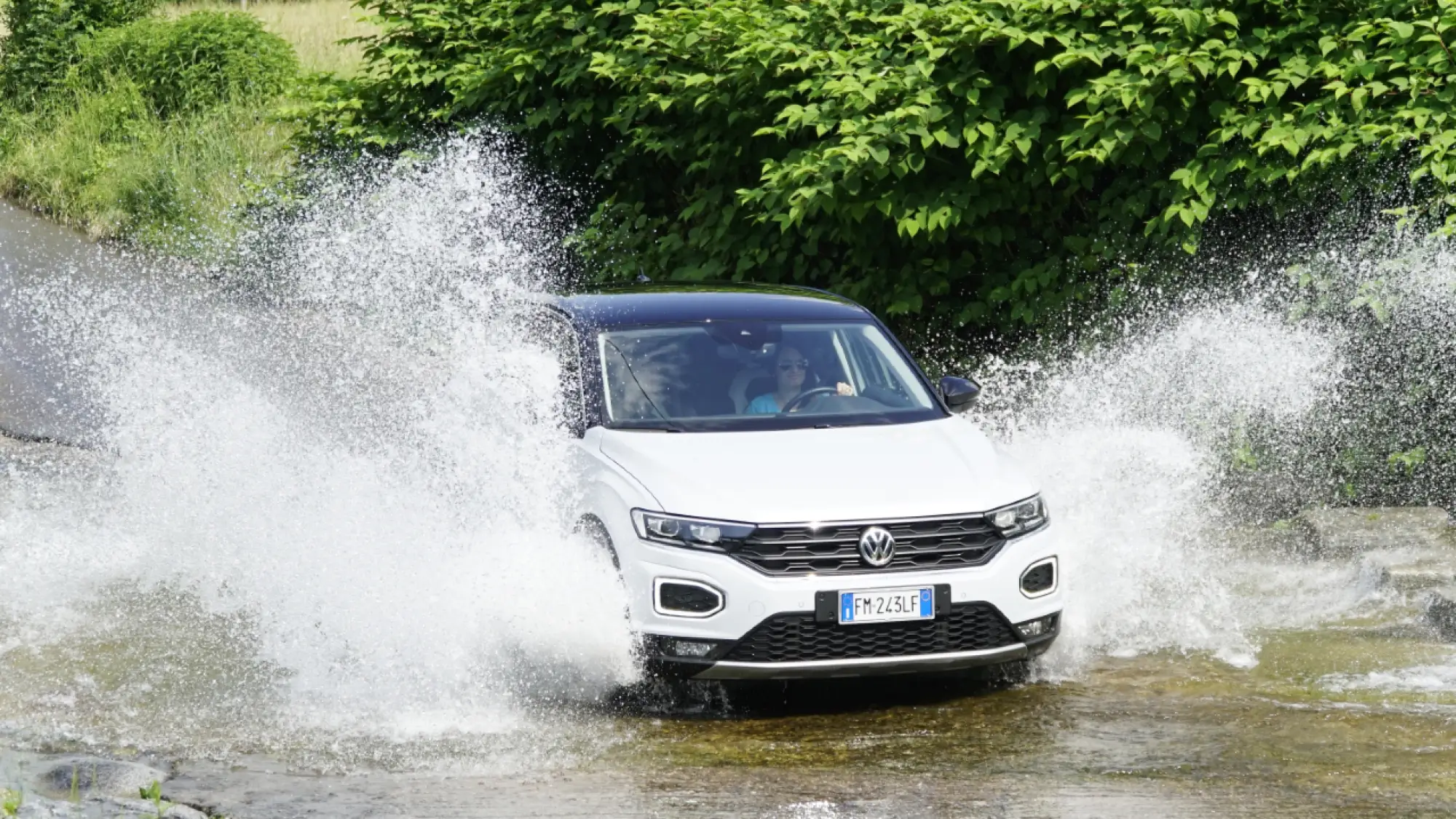 Volkswagen T-Roc Prova su strada 2018 - 74