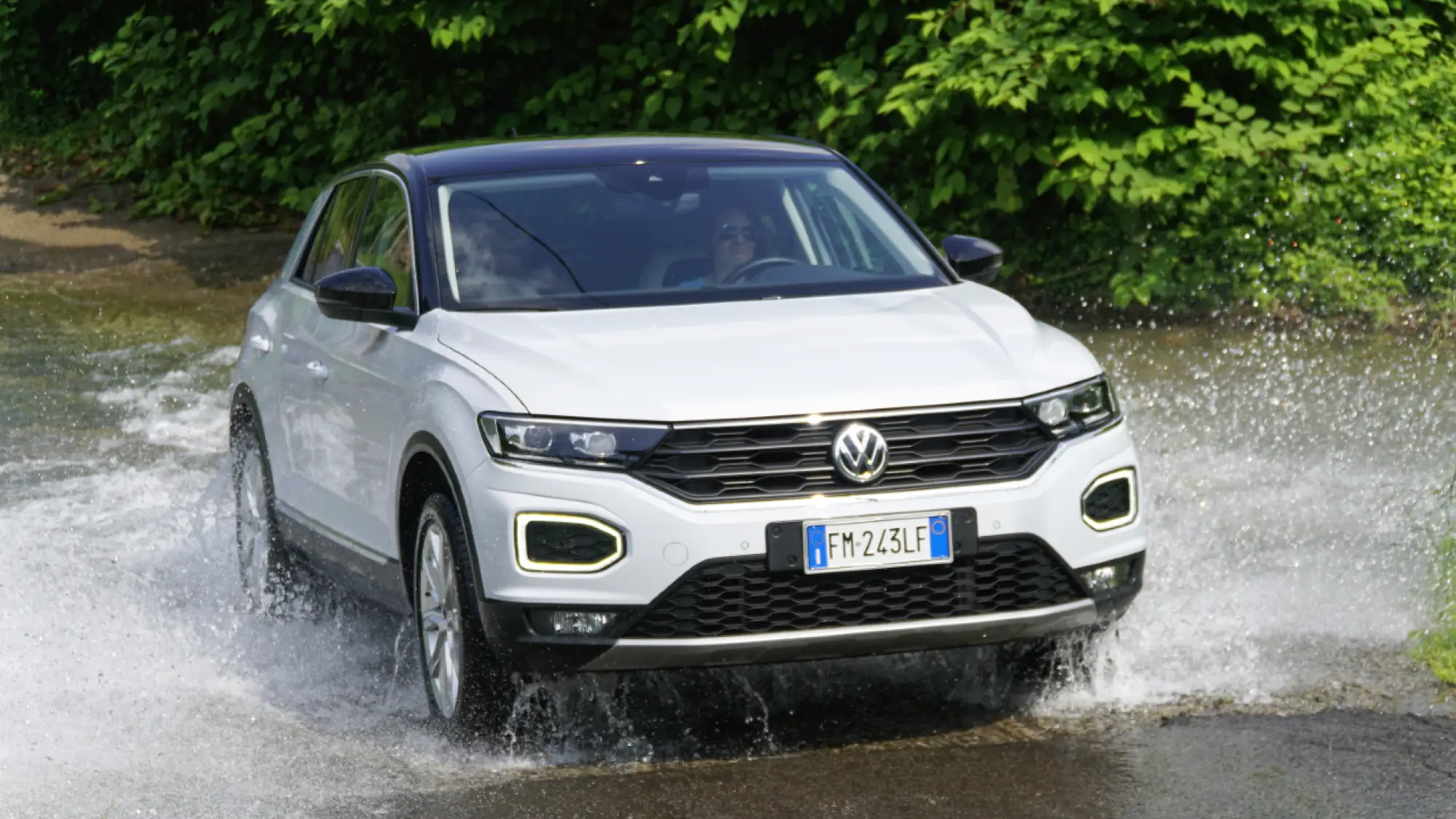 Volkswagen T-Roc Prova su strada 2018 - 81