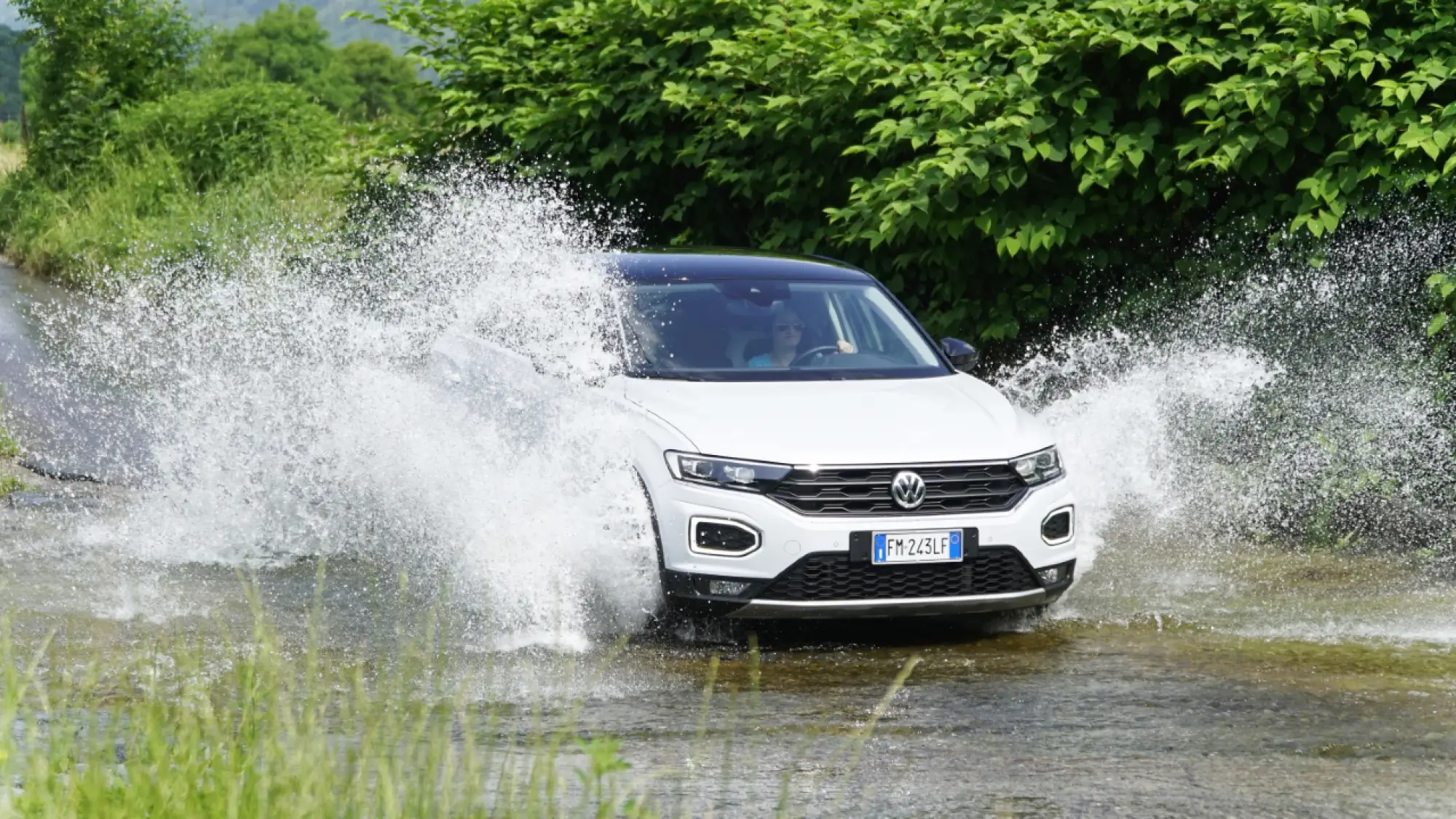 Volkswagen T-Roc Prova su strada 2018 - 83