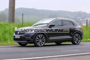 Volkswagen T-Roc R - Foto spia 16-5-2018