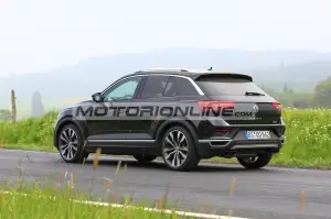 Volkswagen T-Roc R - Foto spia 16-5-2018