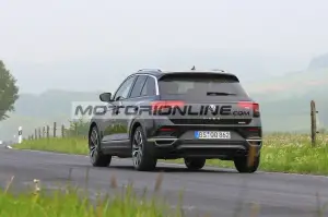 Volkswagen T-Roc R - Foto spia 16-5-2018