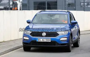 Volkswagen T-Roc R - Foto spia 20-09-2017