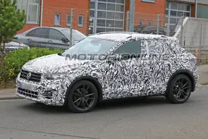 Volkswagen T-Roc R foto spia 6 settembre 2018