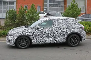 Volkswagen T-Roc R foto spia 6 settembre 2018