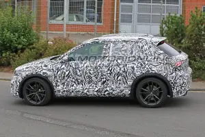 Volkswagen T-Roc R foto spia 6 settembre 2018