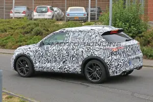 Volkswagen T-Roc R foto spia 6 settembre 2018