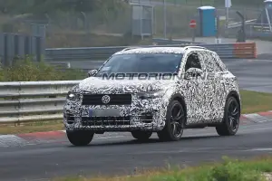 Volkswagen T-Roc R foto spia 8 settembre 2018 - 1