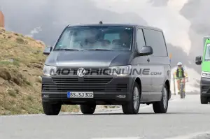 Volkswagen T7 - Foto spia 13-6-2018 - 9