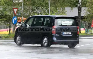 Volkswagen T7 - Foto spia 31-07-2020