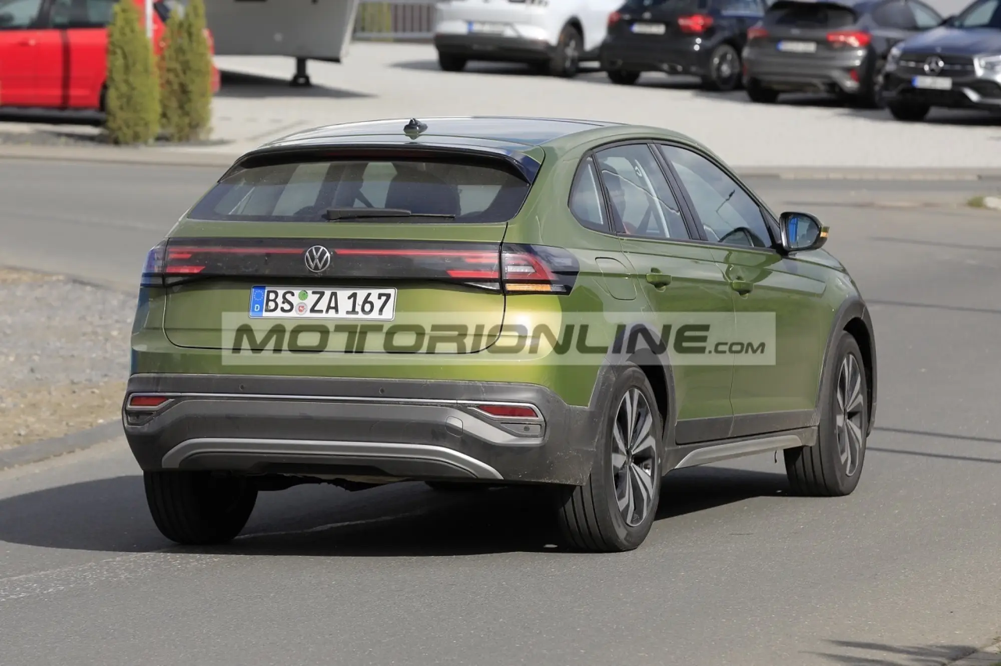 Volkswagen Taigo - Foto spia 19-5-2021 - 18