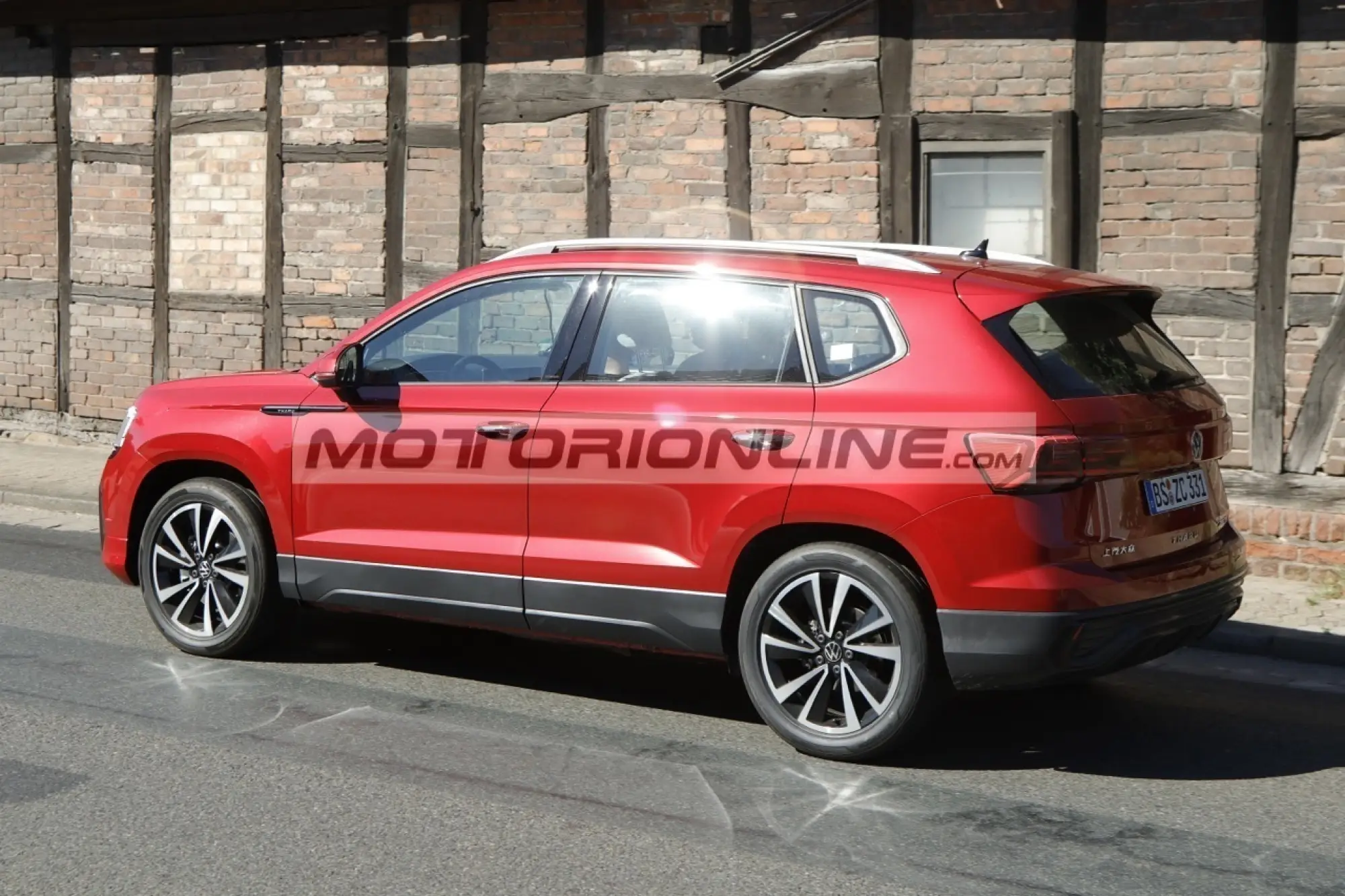 Volkswagen Tharu - Foto spia 2-9-2022 - 8