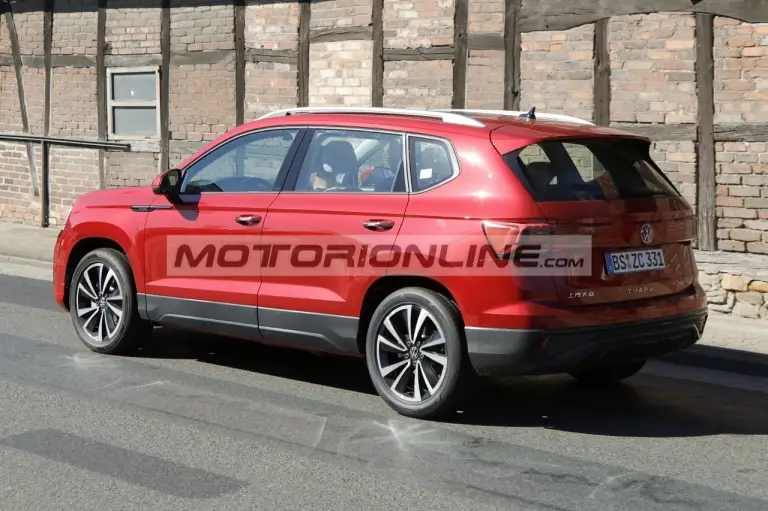 Volkswagen Tharu - Foto spia 2-9-2022 - 5