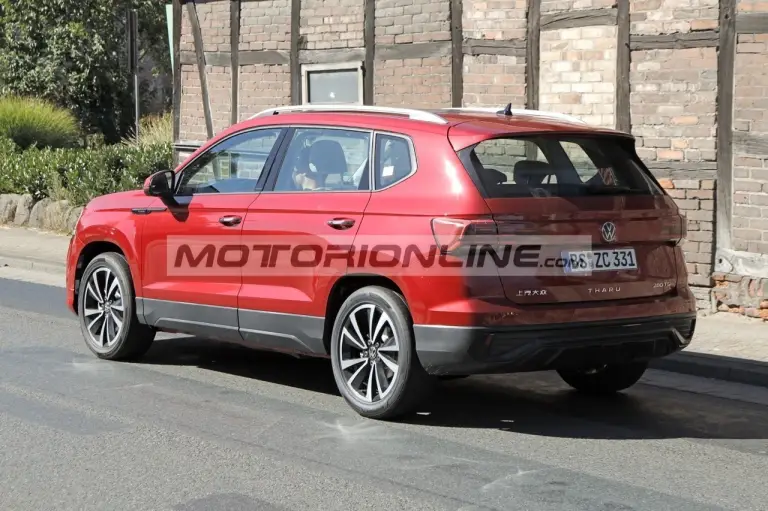 Volkswagen Tharu - Foto spia 2-9-2022 - 11