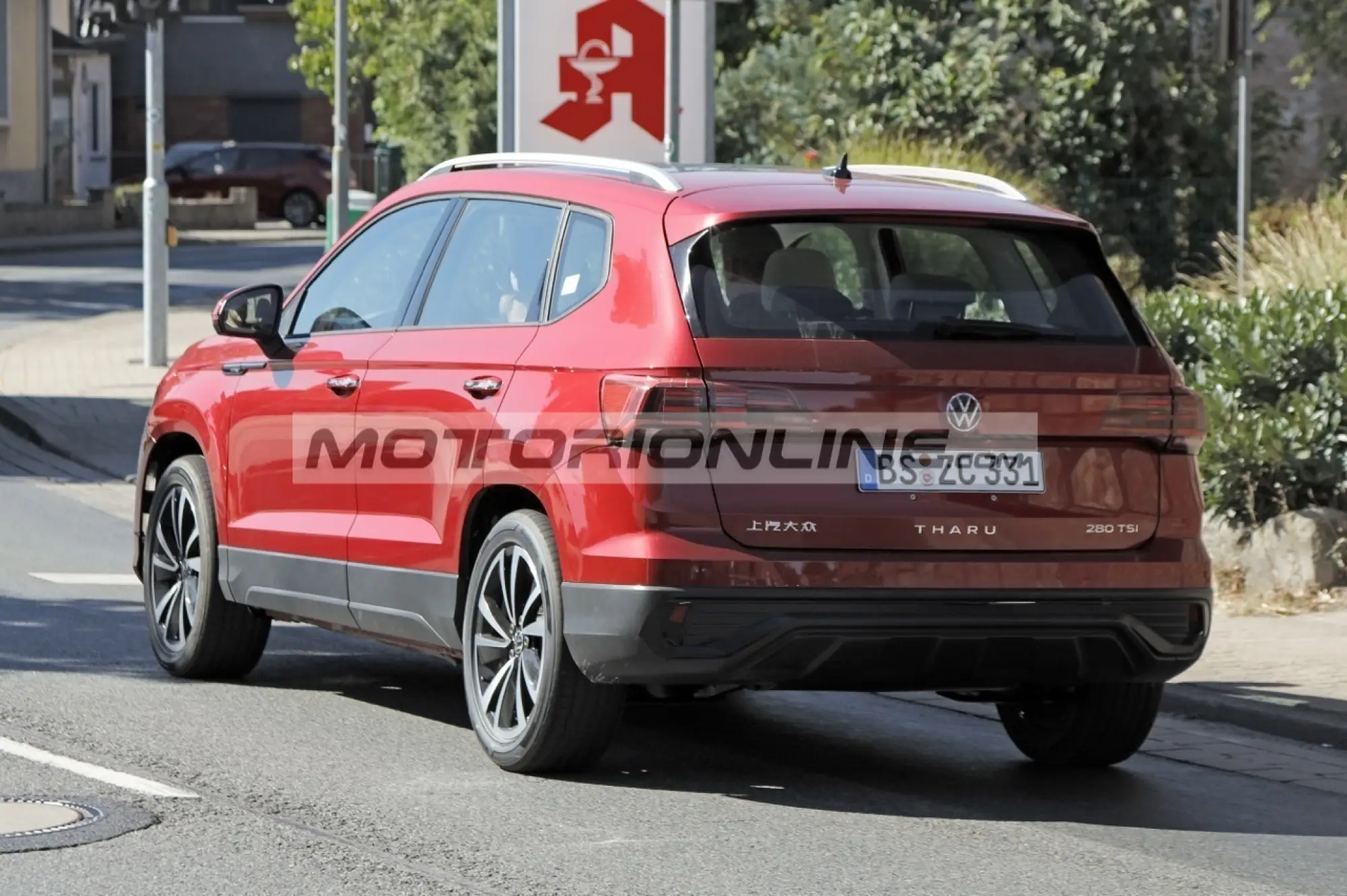 Volkswagen Tharu - Foto spia 2-9-2022 - 15