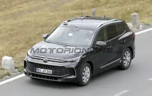 Volkswagen Tiguan 2025 - Foto spia 18-11-2022