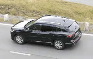 Volkswagen Tiguan 2025 - Foto spia 18-11-2022