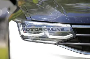 Volkswagen Tiguan - Foto spia 30-6-2020