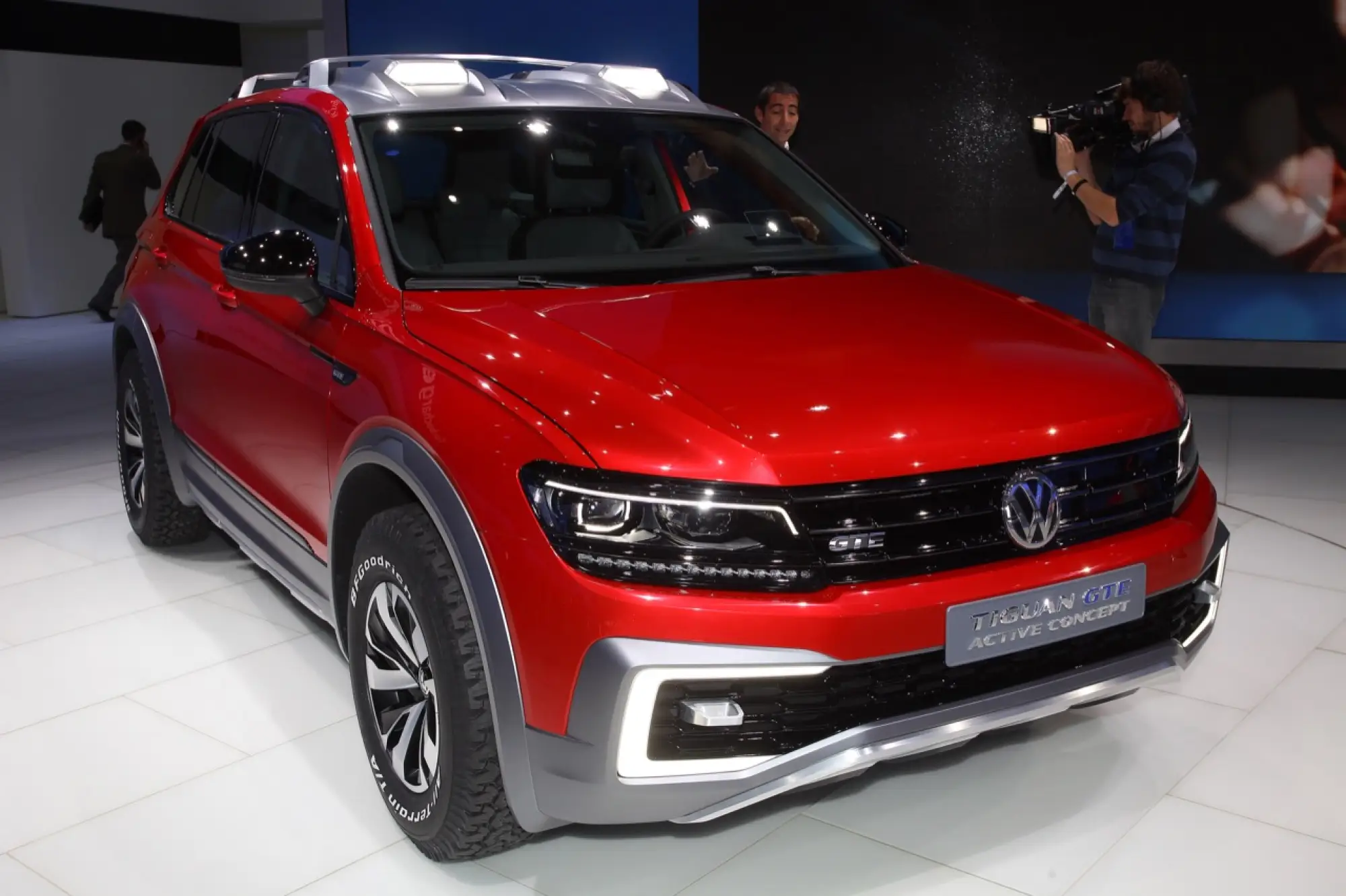 Volkswagen Tiguan GTE Active Concept - Salone di Detroit 2016 - 5