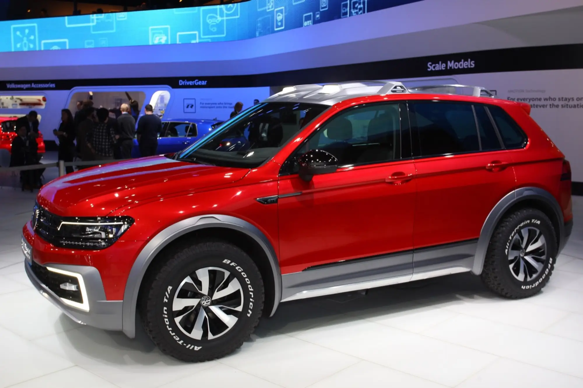 Volkswagen Tiguan GTE Active Concept - Salone di Detroit 2016 - 7