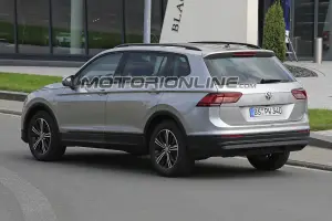 Volkswagen Tiguan LWB (foto spia 15-08-2016) - 6