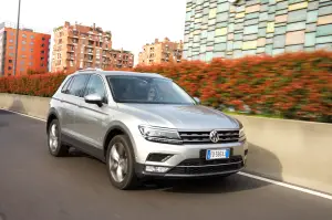 Volkswagen Tiguan - Prova su strada 2017