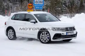 Volkswagen Tiguan R - Foto spia 19-2-2020