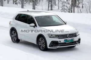 Volkswagen Tiguan R - Foto spia 19-2-2020