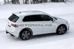 Volkswagen Tiguan R - Foto spia 19-2-2020