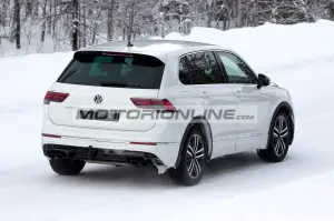 Volkswagen Tiguan R - Foto spia 19-2-2020