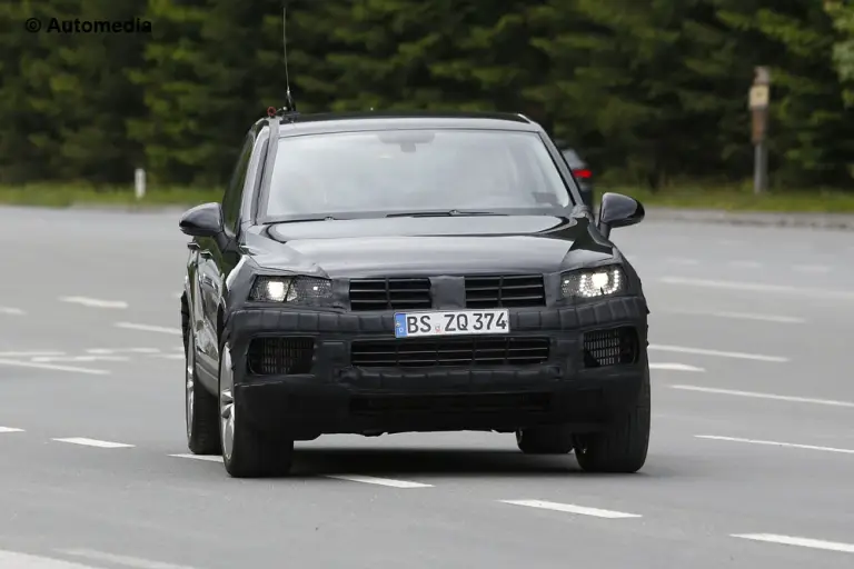 Volkswagen Touareg 2014 - Foto spia 24-06-2013 - 1