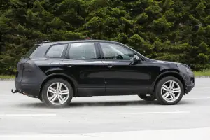 Volkswagen Touareg 2014 - Foto spia 24-06-2013 - 4
