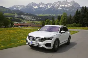 Volkswagen Touareg 2018 - test drive - 64