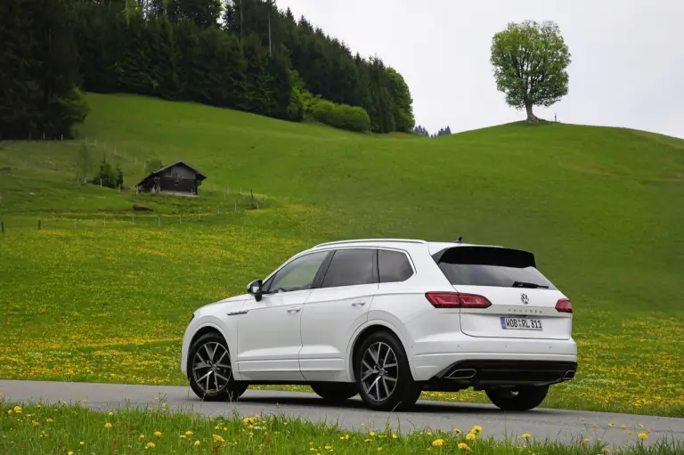 Volkswagen Touareg 2018 - test drive - 70