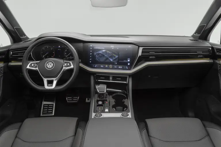 Volkswagen Touareg 2019 - 127