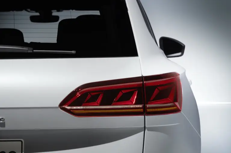 Volkswagen Touareg 2019 - 25