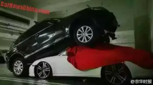 Volkswagen Touareg e Porsche 911 - incidente 
