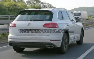 Volkswagen Touareg MY 2018 - Foto spia 01-06-2017