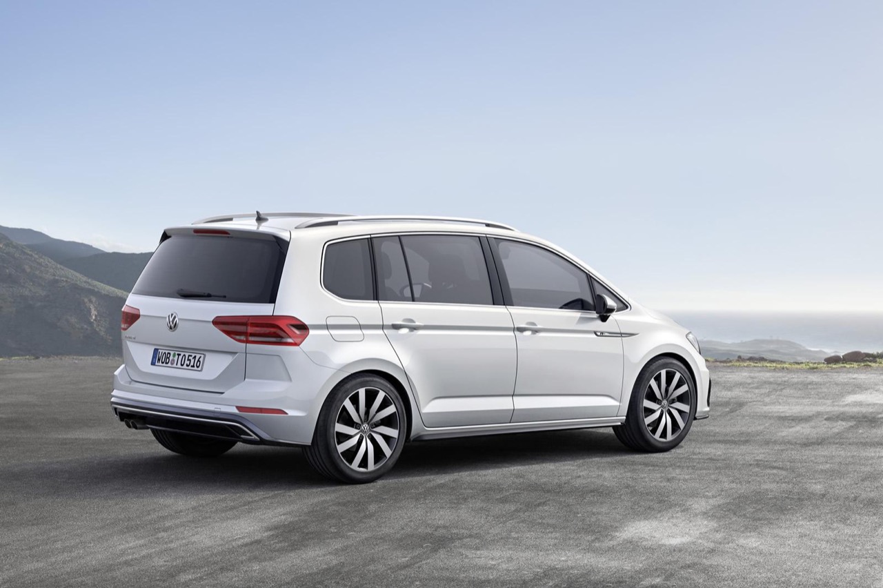 Volkswagen Touran MY 2015