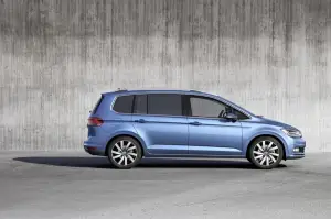 Volkswagen Touran MY 2015 - 5